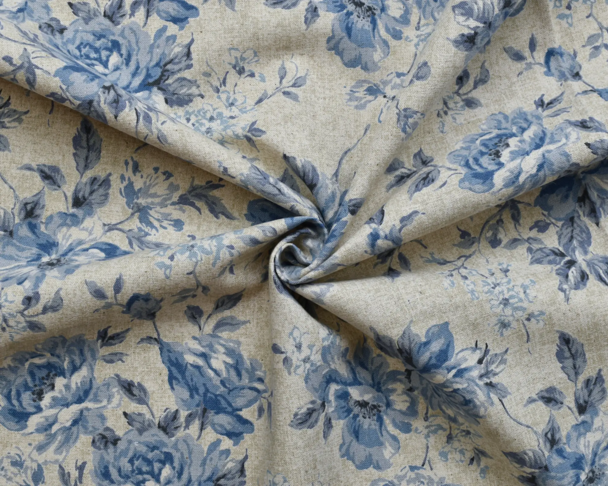 Cotton/Linen Broadcloth – Blue Roses