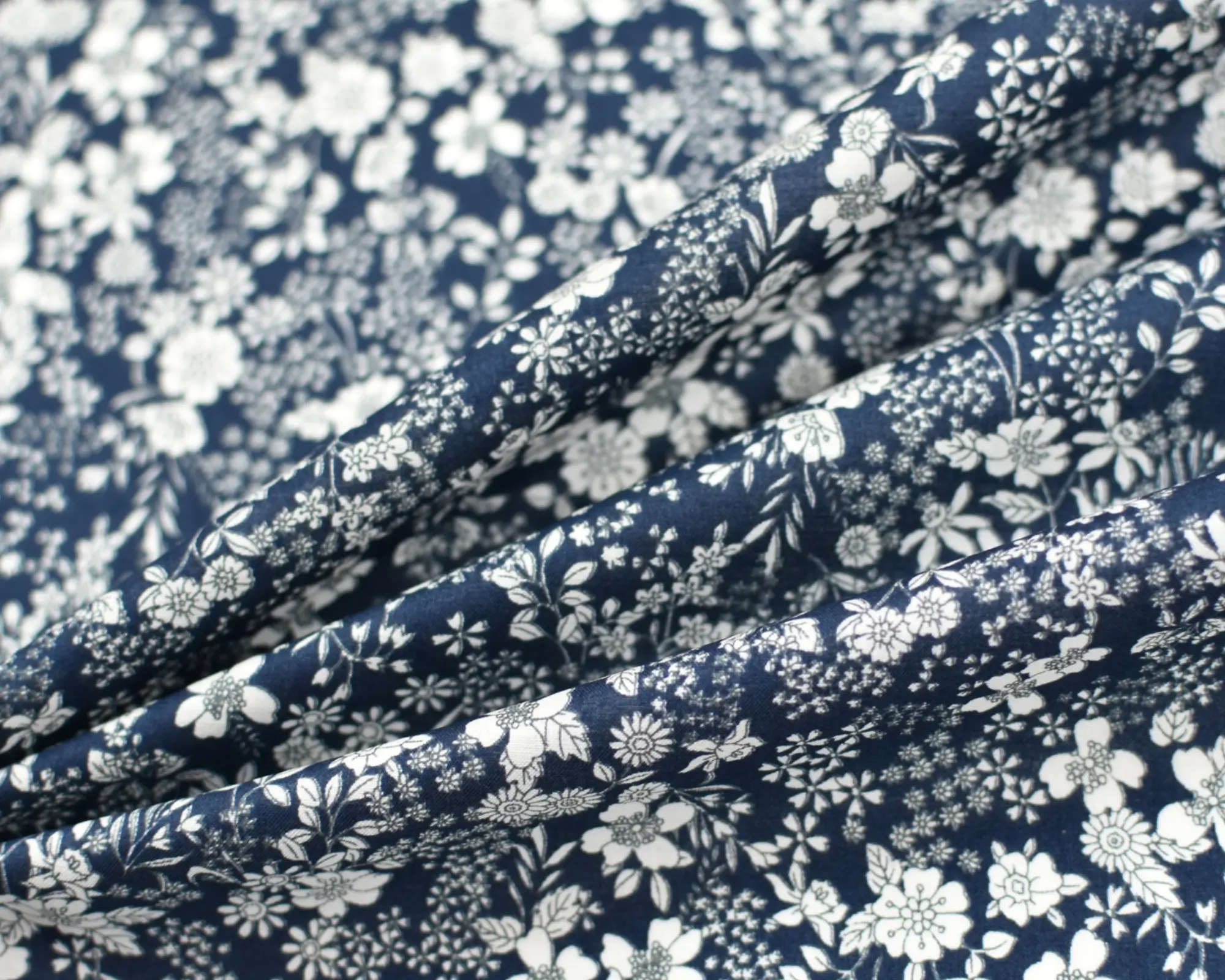 Kokka Cotton Lawn - Navy Blue with White Floral - Image 4