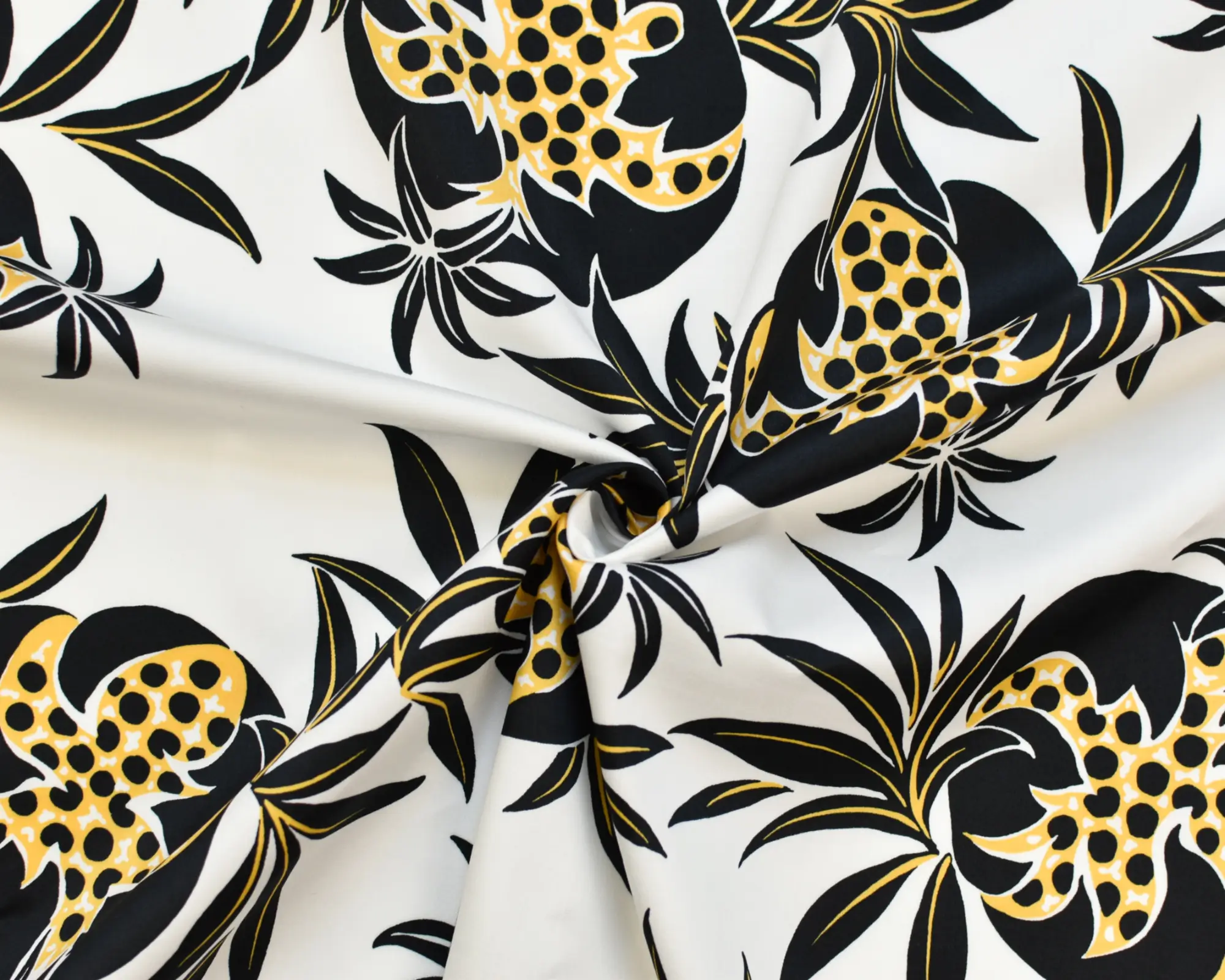 Cotton Poplin - Pomegranate Print